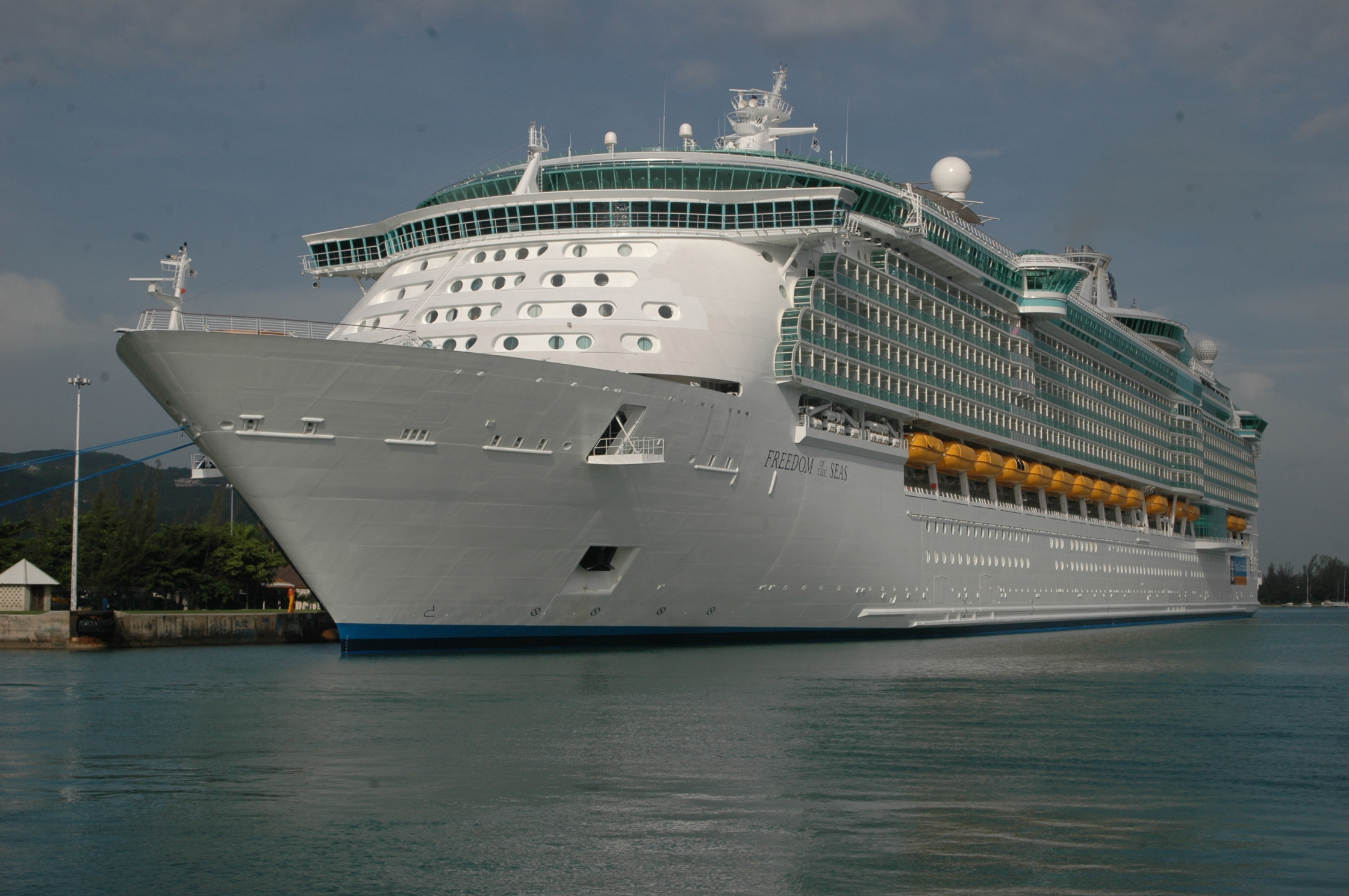 Freedom Of The Seas Photos - Negril Travel Guide, Negril Jamaica WI - http://www.negriltravelguide.com - info@negriltravelguide.com...!