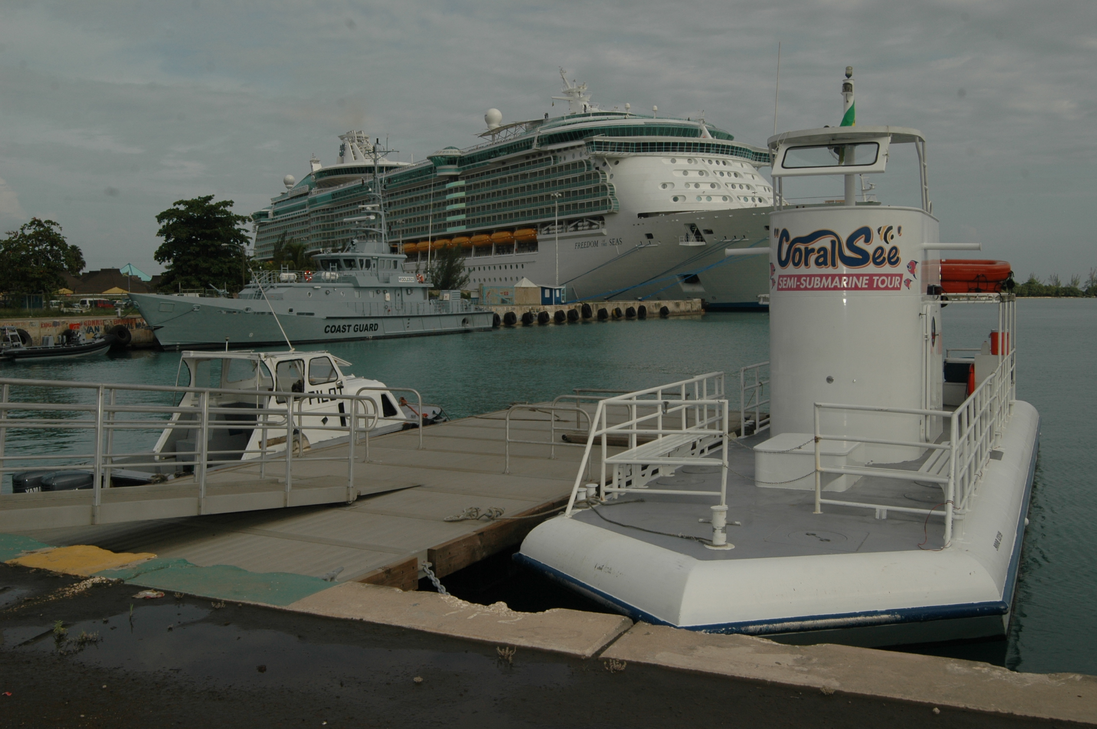 Freedom Of The Seas Photos - Negril Travel Guide, Negril Jamaica WI - http://www.negriltravelguide.com - info@negriltravelguide.com...!