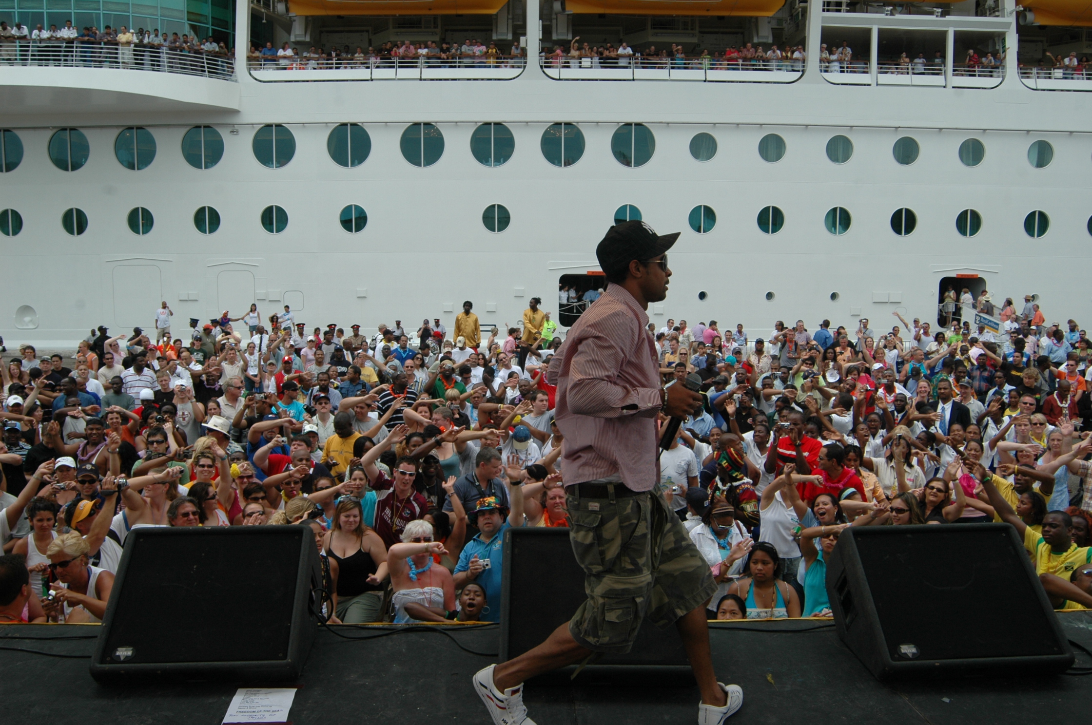 Freedom Of The Seas Photos - Negril Travel Guide, Negril Jamaica WI - http://www.negriltravelguide.com - info@negriltravelguide.com...!