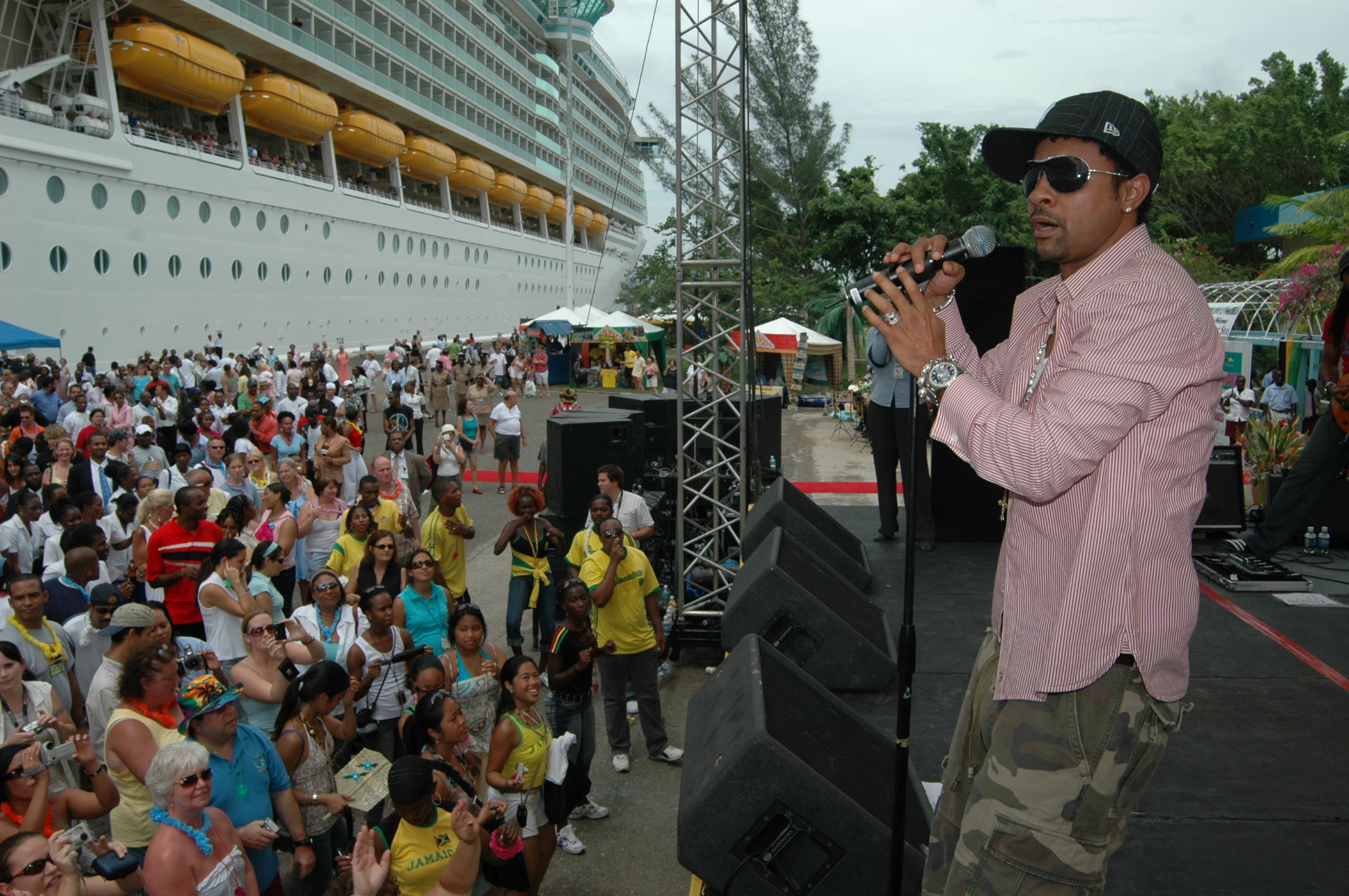 Freedom Of The Seas Photos - Negril Travel Guide, Negril Jamaica WI - http://www.negriltravelguide.com - info@negriltravelguide.com...!