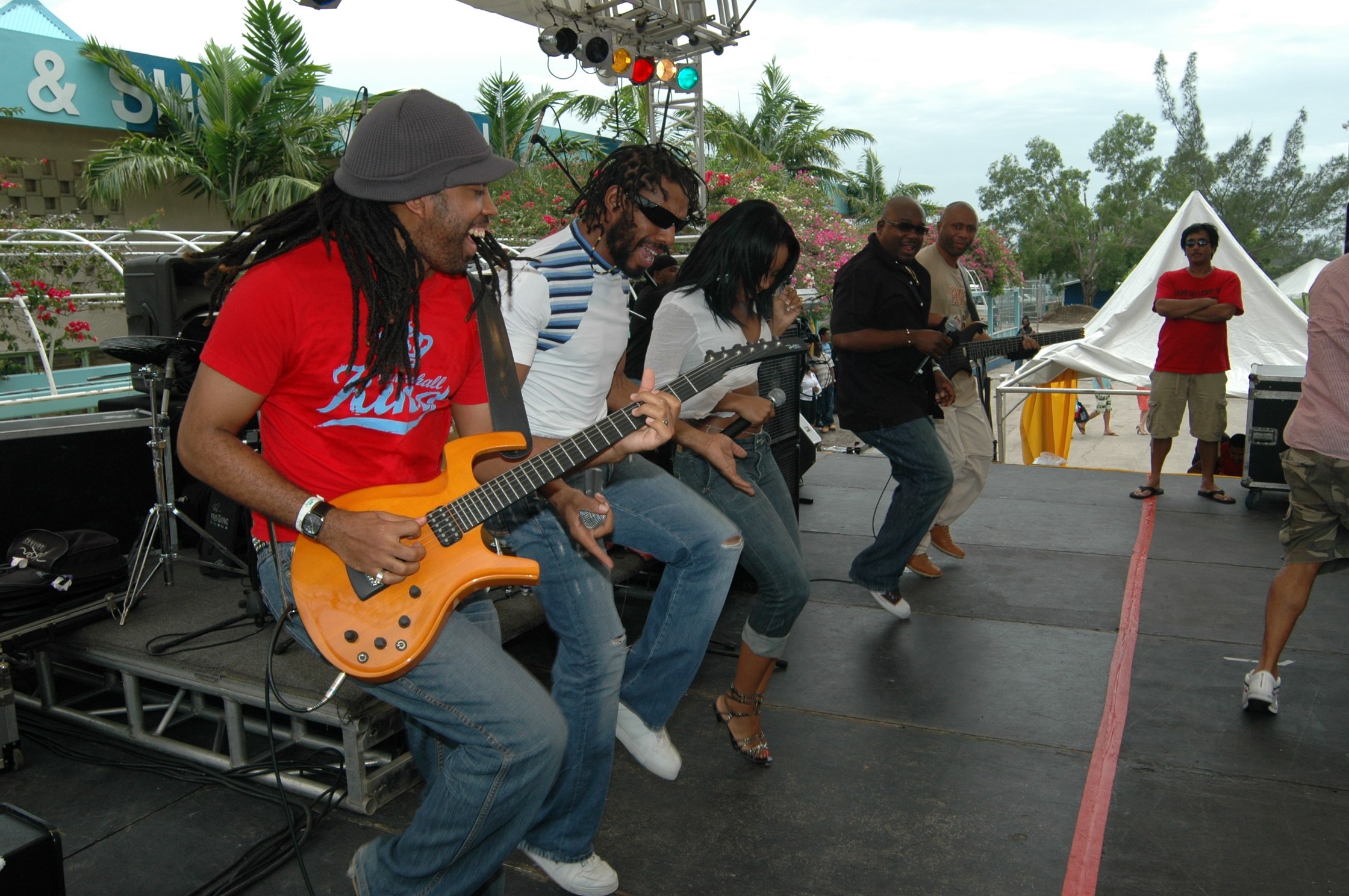 Freedom Of The Seas Photos - Negril Travel Guide, Negril Jamaica WI - http://www.negriltravelguide.com - info@negriltravelguide.com...!