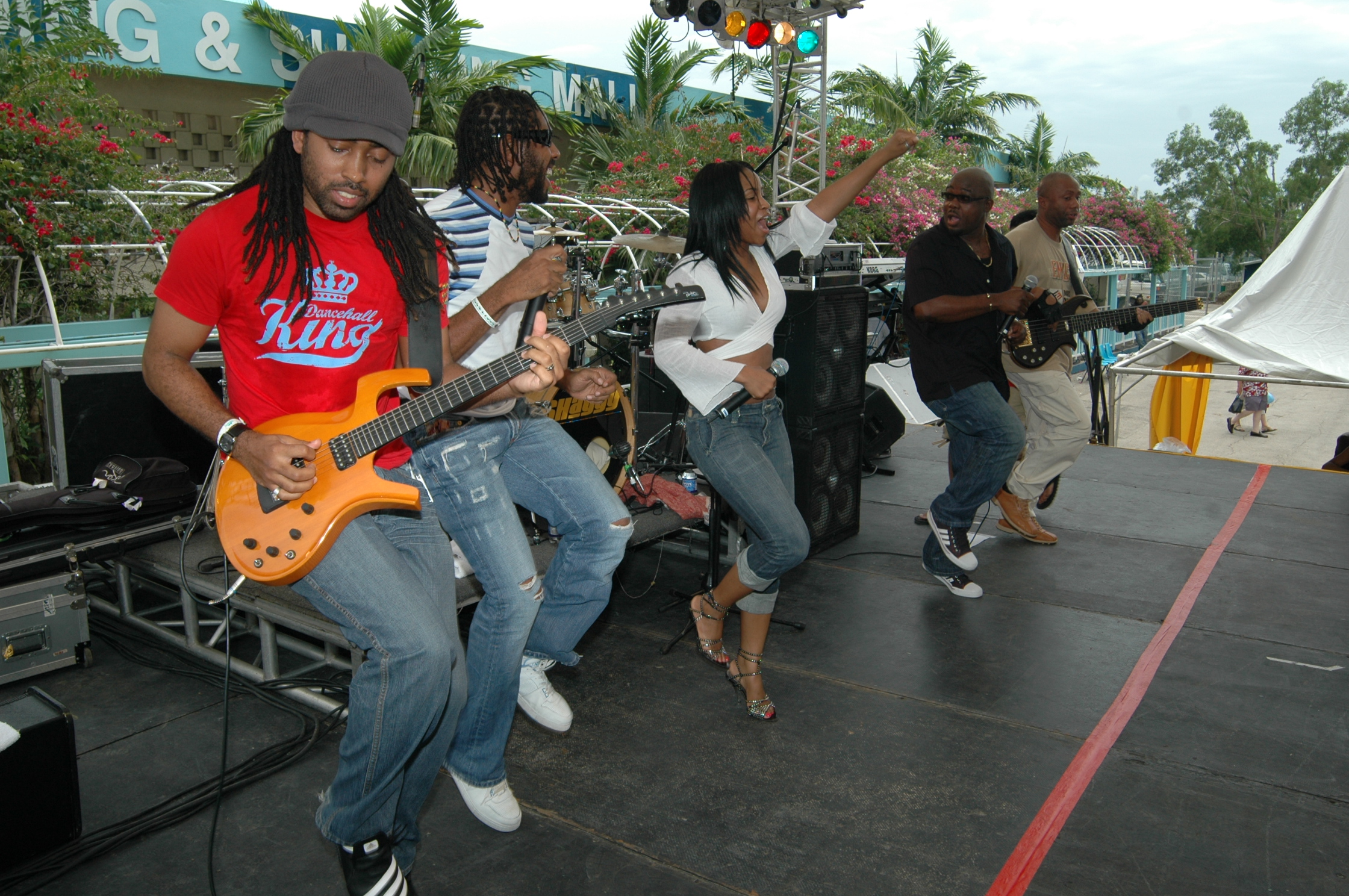 Freedom Of The Seas Photos - Negril Travel Guide, Negril Jamaica WI - http://www.negriltravelguide.com - info@negriltravelguide.com...!