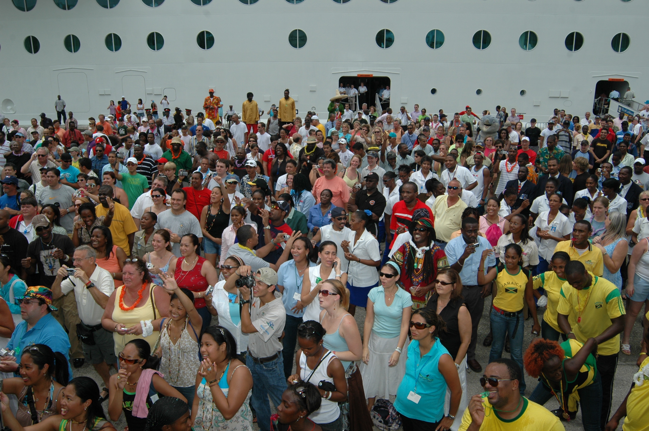 Freedom Of The Seas Photos - Negril Travel Guide, Negril Jamaica WI - http://www.negriltravelguide.com - info@negriltravelguide.com...!