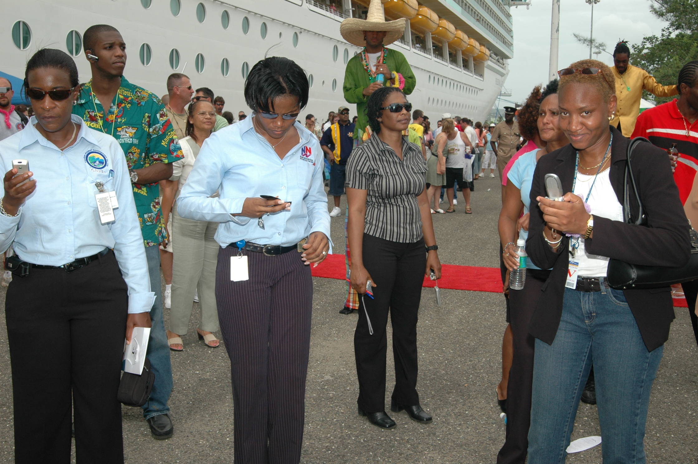 Freedom Of The Seas Photos - Negril Travel Guide, Negril Jamaica WI - http://www.negriltravelguide.com - info@negriltravelguide.com...!