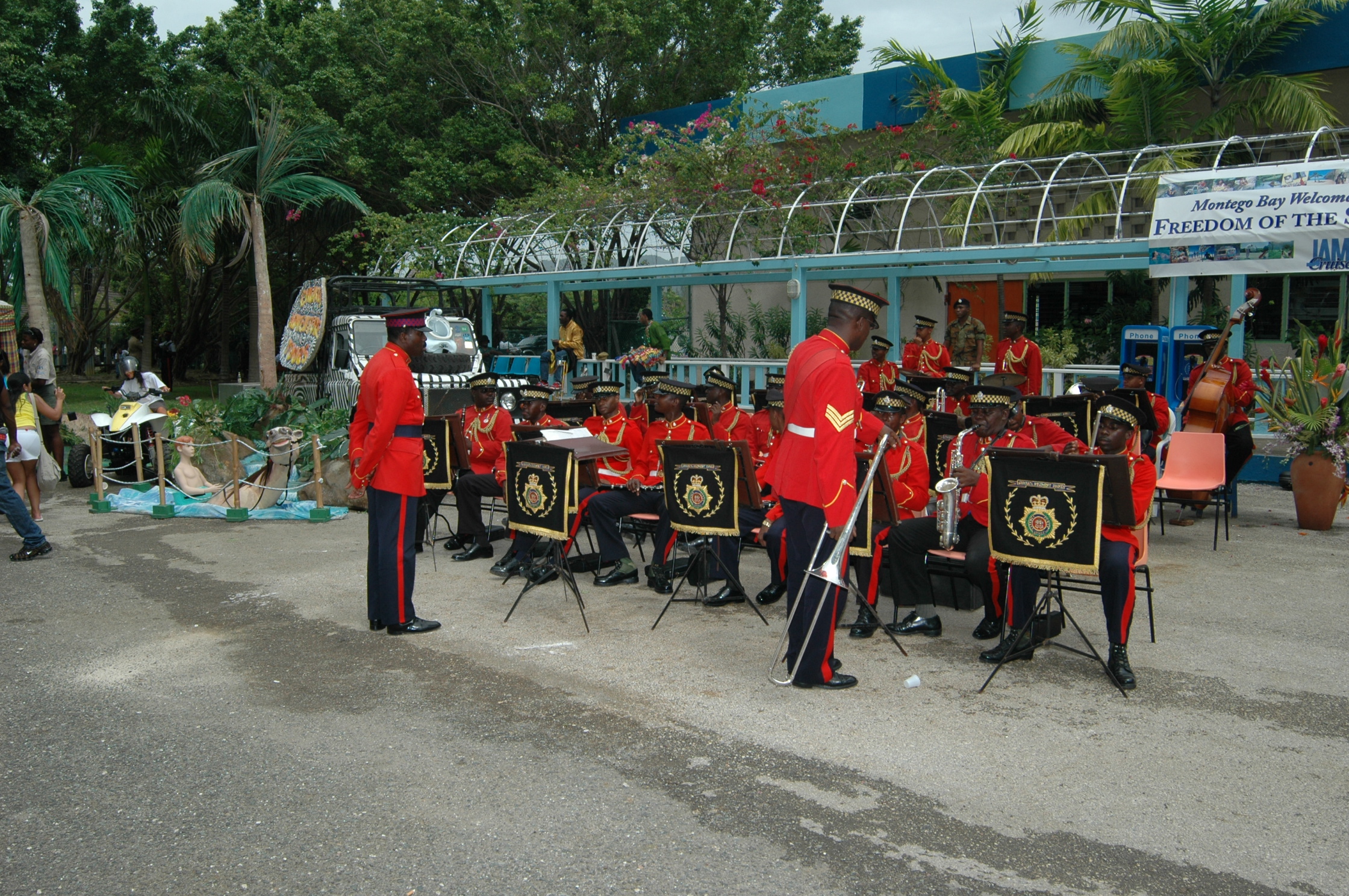 Freedom Of The Seas Photos - Negril Travel Guide, Negril Jamaica WI - http://www.negriltravelguide.com - info@negriltravelguide.com...!