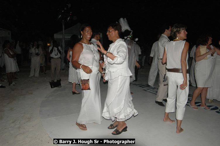 JAPEX 2009 - May 11 - 13, 2009 @ The Ritz Carlton Golf & Spa Resort, Rose Hall, Montego Bay, St. James, Jamaica W.I. - Photographs by Net2Market.com - Barry J. Hough Sr, Photographer/Photojournalist - Negril Travel Guide, Negril Jamaica WI - http://www.negriltravelguide.com - info@negriltravelguide.com...!