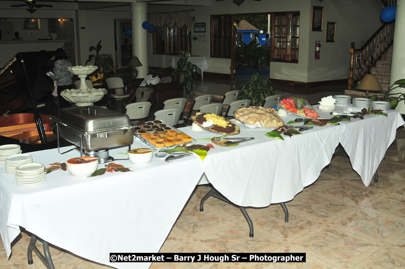 The Graduation Ceremony Of Police Officers - Negril Education Evironmaent Trust (NEET), Graduation Exercise For Level One Computer Training, Venue at Travellers Beach Resort, Norman Manley Boulevard, Negril, Westmoreland, Jamaica - Saturday, April 5, 2009 - Photographs by Net2Market.com - Barry J. Hough Sr, Photographer/Photojournalist - Negril Travel Guide, Negril Jamaica WI - http://www.negriltravelguide.com - info@negriltravelguide.com...!