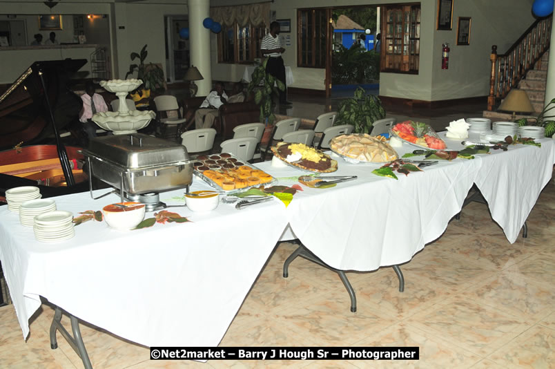 The Graduation Ceremony Of Police Officers - Negril Education Evironmaent Trust (NEET), Graduation Exercise For Level One Computer Training, Venue at Travellers Beach Resort, Norman Manley Boulevard, Negril, Westmoreland, Jamaica - Saturday, April 5, 2009 - Photographs by Net2Market.com - Barry J. Hough Sr, Photographer/Photojournalist - Negril Travel Guide, Negril Jamaica WI - http://www.negriltravelguide.com - info@negriltravelguide.com...!