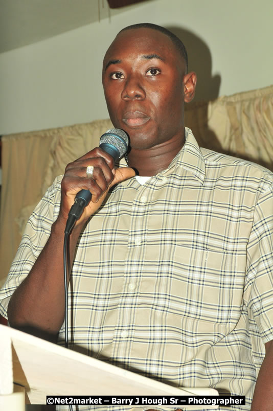 The Graduation Ceremony Of Police Officers - Negril Education Evironmaent Trust (NEET), Graduation Exercise For Level One Computer Training, Venue at Travellers Beach Resort, Norman Manley Boulevard, Negril, Westmoreland, Jamaica - Saturday, April 5, 2009 - Photographs by Net2Market.com - Barry J. Hough Sr, Photographer/Photojournalist - Negril Travel Guide, Negril Jamaica WI - http://www.negriltravelguide.com - info@negriltravelguide.com...!