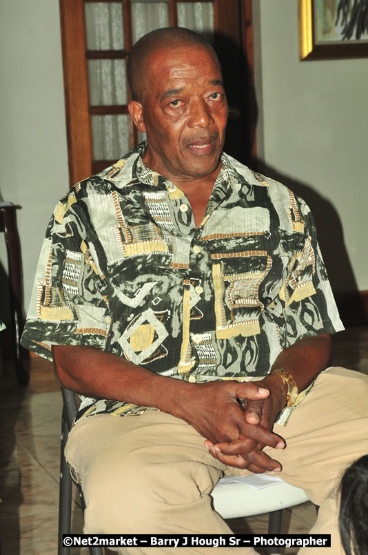 The Graduation Ceremony Of Police Officers - Negril Education Evironmaent Trust (NEET), Graduation Exercise For Level One Computer Training, Venue at Travellers Beach Resort, Norman Manley Boulevard, Negril, Westmoreland, Jamaica - Saturday, April 5, 2009 - Photographs by Net2Market.com - Barry J. Hough Sr, Photographer/Photojournalist - Negril Travel Guide, Negril Jamaica WI - http://www.negriltravelguide.com - info@negriltravelguide.com...!