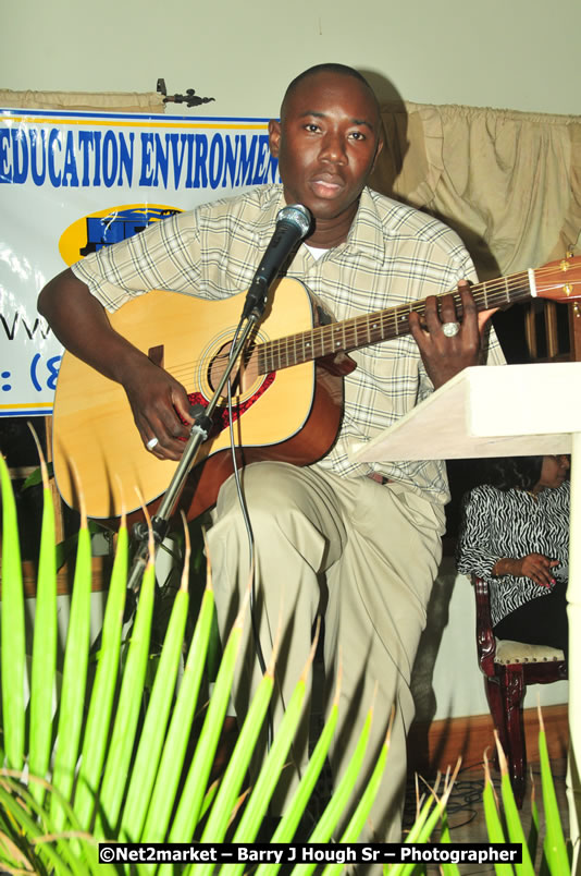 The Graduation Ceremony Of Police Officers - Negril Education Evironmaent Trust (NEET), Graduation Exercise For Level One Computer Training, Venue at Travellers Beach Resort, Norman Manley Boulevard, Negril, Westmoreland, Jamaica - Saturday, April 5, 2009 - Photographs by Net2Market.com - Barry J. Hough Sr, Photographer/Photojournalist - Negril Travel Guide, Negril Jamaica WI - http://www.negriltravelguide.com - info@negriltravelguide.com...!