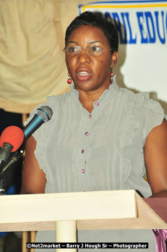 The Graduation Ceremony Of Police Officers - Negril Education Evironmaent Trust (NEET), Graduation Exercise For Level One Computer Training, Venue at Travellers Beach Resort, Norman Manley Boulevard, Negril, Westmoreland, Jamaica - Saturday, April 5, 2009 - Photographs by Net2Market.com - Barry J. Hough Sr, Photographer/Photojournalist - Negril Travel Guide, Negril Jamaica WI - http://www.negriltravelguide.com - info@negriltravelguide.com...!