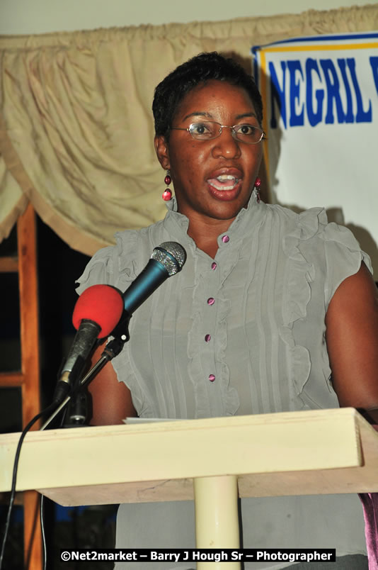 The Graduation Ceremony Of Police Officers - Negril Education Evironmaent Trust (NEET), Graduation Exercise For Level One Computer Training, Venue at Travellers Beach Resort, Norman Manley Boulevard, Negril, Westmoreland, Jamaica - Saturday, April 5, 2009 - Photographs by Net2Market.com - Barry J. Hough Sr, Photographer/Photojournalist - Negril Travel Guide, Negril Jamaica WI - http://www.negriltravelguide.com - info@negriltravelguide.com...!