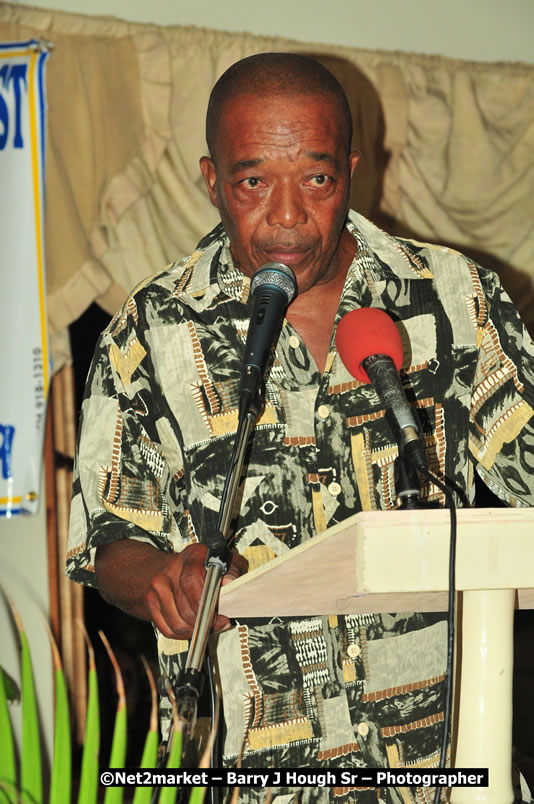 The Graduation Ceremony Of Police Officers - Negril Education Evironmaent Trust (NEET), Graduation Exercise For Level One Computer Training, Venue at Travellers Beach Resort, Norman Manley Boulevard, Negril, Westmoreland, Jamaica - Saturday, April 5, 2009 - Photographs by Net2Market.com - Barry J. Hough Sr, Photographer/Photojournalist - Negril Travel Guide, Negril Jamaica WI - http://www.negriltravelguide.com - info@negriltravelguide.com...!