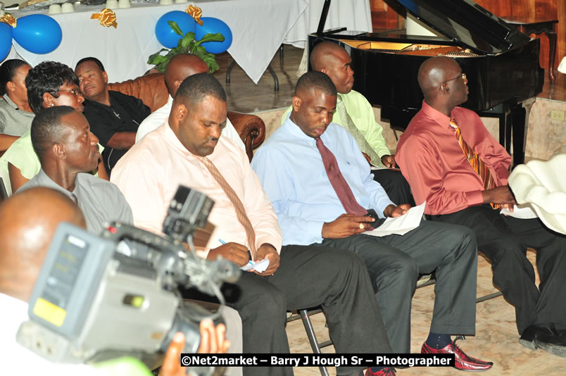 The Graduation Ceremony Of Police Officers - Negril Education Evironmaent Trust (NEET), Graduation Exercise For Level One Computer Training, Venue at Travellers Beach Resort, Norman Manley Boulevard, Negril, Westmoreland, Jamaica - Saturday, April 5, 2009 - Photographs by Net2Market.com - Barry J. Hough Sr, Photographer/Photojournalist - Negril Travel Guide, Negril Jamaica WI - http://www.negriltravelguide.com - info@negriltravelguide.com...!