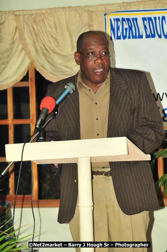 The Graduation Ceremony Of Police Officers - Negril Education Evironmaent Trust (NEET), Graduation Exercise For Level One Computer Training, Venue at Travellers Beach Resort, Norman Manley Boulevard, Negril, Westmoreland, Jamaica - Saturday, April 5, 2009 - Photographs by Net2Market.com - Barry J. Hough Sr, Photographer/Photojournalist - Negril Travel Guide, Negril Jamaica WI - http://www.negriltravelguide.com - info@negriltravelguide.com...!
