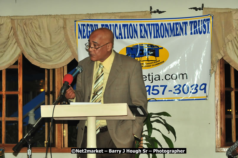 The Graduation Ceremony Of Police Officers - Negril Education Evironmaent Trust (NEET), Graduation Exercise For Level One Computer Training, Venue at Travellers Beach Resort, Norman Manley Boulevard, Negril, Westmoreland, Jamaica - Saturday, April 5, 2009 - Photographs by Net2Market.com - Barry J. Hough Sr, Photographer/Photojournalist - Negril Travel Guide, Negril Jamaica WI - http://www.negriltravelguide.com - info@negriltravelguide.com...!