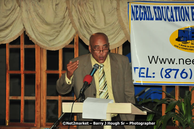 The Graduation Ceremony Of Police Officers - Negril Education Evironmaent Trust (NEET), Graduation Exercise For Level One Computer Training, Venue at Travellers Beach Resort, Norman Manley Boulevard, Negril, Westmoreland, Jamaica - Saturday, April 5, 2009 - Photographs by Net2Market.com - Barry J. Hough Sr, Photographer/Photojournalist - Negril Travel Guide, Negril Jamaica WI - http://www.negriltravelguide.com - info@negriltravelguide.com...!
