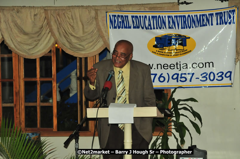 The Graduation Ceremony Of Police Officers - Negril Education Evironmaent Trust (NEET), Graduation Exercise For Level One Computer Training, Venue at Travellers Beach Resort, Norman Manley Boulevard, Negril, Westmoreland, Jamaica - Saturday, April 5, 2009 - Photographs by Net2Market.com - Barry J. Hough Sr, Photographer/Photojournalist - Negril Travel Guide, Negril Jamaica WI - http://www.negriltravelguide.com - info@negriltravelguide.com...!