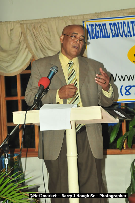 The Graduation Ceremony Of Police Officers - Negril Education Evironmaent Trust (NEET), Graduation Exercise For Level One Computer Training, Venue at Travellers Beach Resort, Norman Manley Boulevard, Negril, Westmoreland, Jamaica - Saturday, April 5, 2009 - Photographs by Net2Market.com - Barry J. Hough Sr, Photographer/Photojournalist - Negril Travel Guide, Negril Jamaica WI - http://www.negriltravelguide.com - info@negriltravelguide.com...!