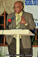 DSC_7911.jpg (78,201 bytes)