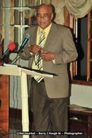 DSC_7919.jpg (72,477 bytes)