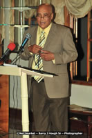DSC_7920.jpg (72,135 bytes)