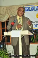 DSC_7966.jpg (82,704 bytes)