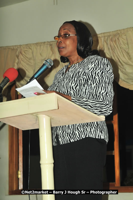The Graduation Ceremony Of Police Officers - Negril Education Evironmaent Trust (NEET), Graduation Exercise For Level One Computer Training, Venue at Travellers Beach Resort, Norman Manley Boulevard, Negril, Westmoreland, Jamaica - Saturday, April 5, 2009 - Photographs by Net2Market.com - Barry J. Hough Sr, Photographer/Photojournalist - Negril Travel Guide, Negril Jamaica WI - http://www.negriltravelguide.com - info@negriltravelguide.com...!