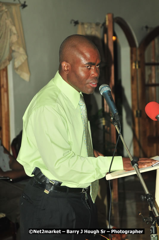 The Graduation Ceremony Of Police Officers - Negril Education Evironmaent Trust (NEET), Graduation Exercise For Level One Computer Training, Venue at Travellers Beach Resort, Norman Manley Boulevard, Negril, Westmoreland, Jamaica - Saturday, April 5, 2009 - Photographs by Net2Market.com - Barry J. Hough Sr, Photographer/Photojournalist - The Negril Travel Guide - Negril's and Jamaica's Number One Concert Photography Web Site with over 40,000 Jamaican Concert photographs Published -  Negril Travel Guide, Negril Jamaica WI - http://www.negriltravelguide.com - info@negriltravelguide.com...!