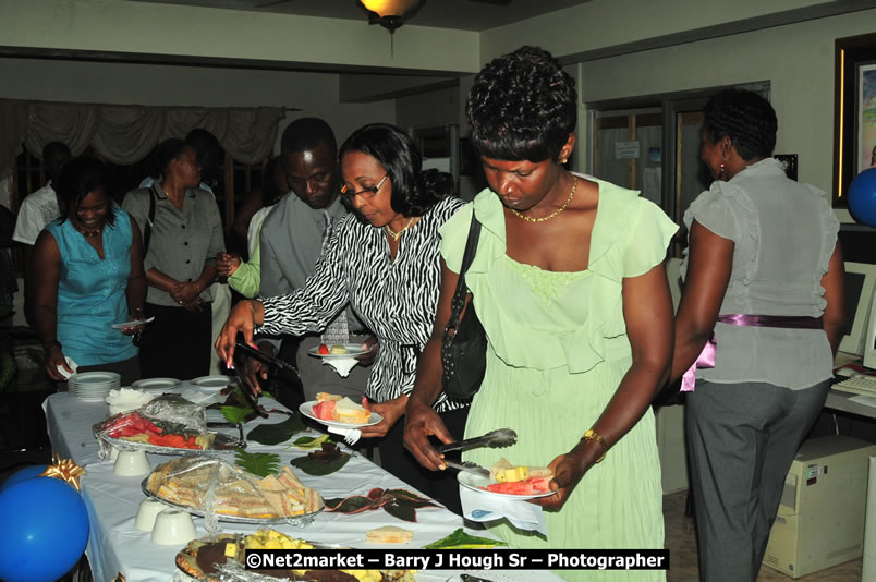 The Graduation Ceremony Of Police Officers - Negril Education Evironmaent Trust (NEET), Graduation Exercise For Level One Computer Training, Venue at Travellers Beach Resort, Norman Manley Boulevard, Negril, Westmoreland, Jamaica - Saturday, April 5, 2009 - Photographs by Net2Market.com - Barry J. Hough Sr, Photographer/Photojournalist - The Negril Travel Guide - Negril's and Jamaica's Number One Concert Photography Web Site with over 40,000 Jamaican Concert photographs Published -  Negril Travel Guide, Negril Jamaica WI - http://www.negriltravelguide.com - info@negriltravelguide.com...!
