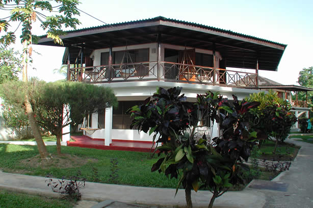 Negril's Tree House Resort Photos - Negril Travel Guide, Negril Jamaica WI - http://www.negriltravelguide.com - info@negriltravelguide.com...!