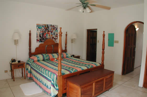 Negril's Tree House Resort Photos - Negril Travel Guide, Negril Jamaica WI - http://www.negriltravelguide.com - info@negriltravelguide.com...!