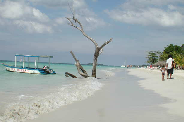 A Photo Walk along Negril's Famous Seven Mile Beach - Negril Travel Guide, Negril Jamaica WI - http://www.negriltravelguide.com - info@negriltravelguide.com...!