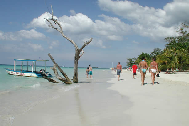 A Photo Walk along Negril's Famous Seven Mile Beach - Negril Travel Guide, Negril Jamaica WI - http://www.negriltravelguide.com - info@negriltravelguide.com...!