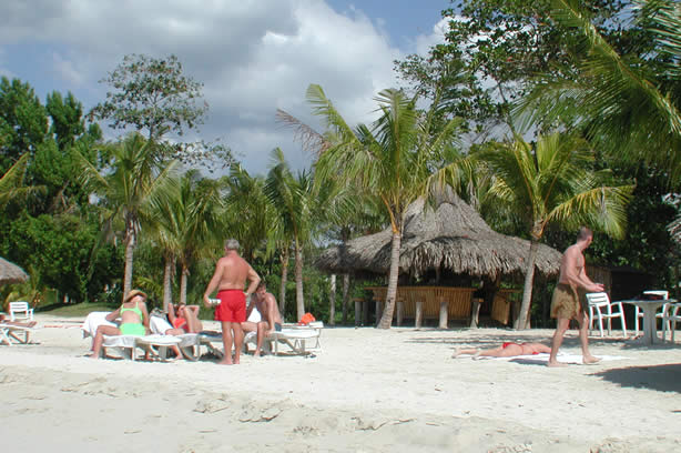 A Photo Walk along Negril's Famous Seven Mile Beach - Negril Travel Guide, Negril Jamaica WI - http://www.negriltravelguide.com - info@negriltravelguide.com...!