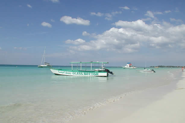 A Photo Walk along Negril's Famous Seven Mile Beach - Negril Travel Guide, Negril Jamaica WI - http://www.negriltravelguide.com - info@negriltravelguide.com...!
