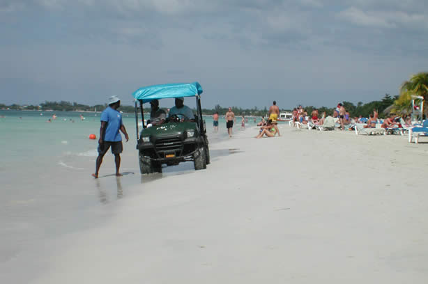 A Photo Walk along Negril's Famous Seven Mile Beach - Negril Travel Guide, Negril Jamaica WI - http://www.negriltravelguide.com - info@negriltravelguide.com...!