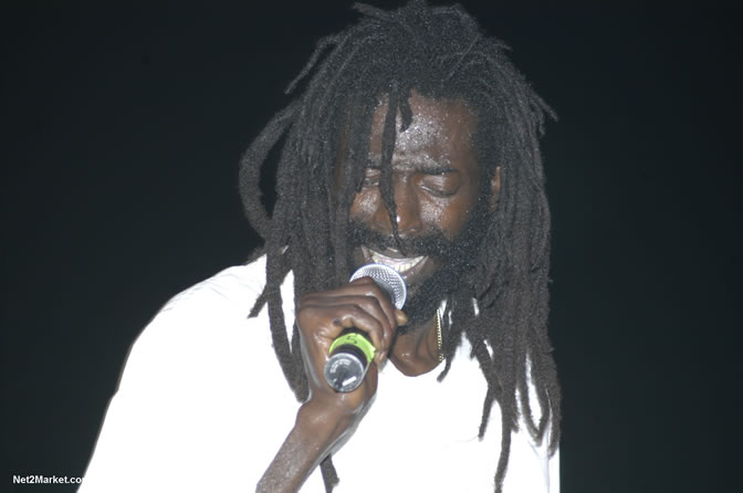 Buju Banton @  Rebel Salute - Saturday, January 15 2005 - Venue:Port Kaiser Sports Club, St. Elizabeth - Negril Travel Guide, Negril Jamaica WI - http://www.negriltravelguide.com - info@negriltravelguide.com...!