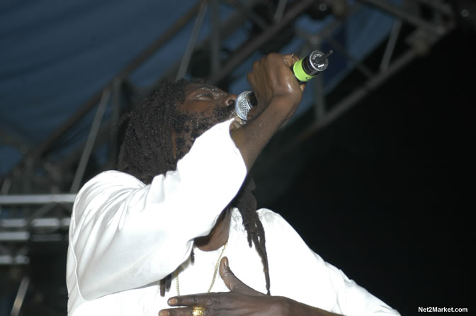 Buju Banton @  Rebel Salute - Saturday, January 15 2005 - Venue:Port Kaiser Sports Club, St. Elizabeth - Negril Travel Guide, Negril Jamaica WI - http://www.negriltravelguide.com - info@negriltravelguide.com...!