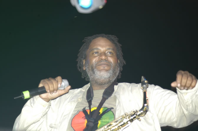 Performers/Artist in (?????) @  Rebel Salute 2005 - Saturday, January 15 2005 - Venue:Port Kaiser Sports Club, St. Elizabeth - Negril Travel Guide, Negril Jamaica WI - http://www.negriltravelguide.com - info@negriltravelguide.com...!