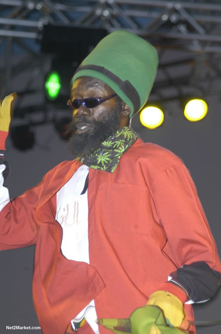 Queen Ifrica @  Rebel Salute - Saturday, January 15 2005 - Venue:Port Kaiser Sports Club, St. Elizabeth - Negril Travel Guide, Negril Jamaica WI - http://www.negriltravelguide.com - info@negriltravelguide.com...!