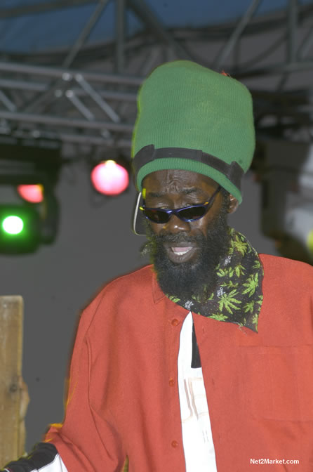 Queen Ifrica @  Rebel Salute - Saturday, January 15 2005 - Venue:Port Kaiser Sports Club, St. Elizabeth - Negril Travel Guide, Negril Jamaica WI - http://www.negriltravelguide.com - info@negriltravelguide.com...!