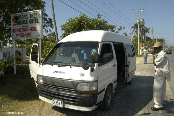 Trip to Little Ochie & Rebel Salute - Saturday, January 15 2005 - Venue:Port Kaiser Sports Club, St. Elizabeth - Negril Travel Guide, Negril Jamaica WI - http://www.negriltravelguide.com - info@negriltravelguide.com...!