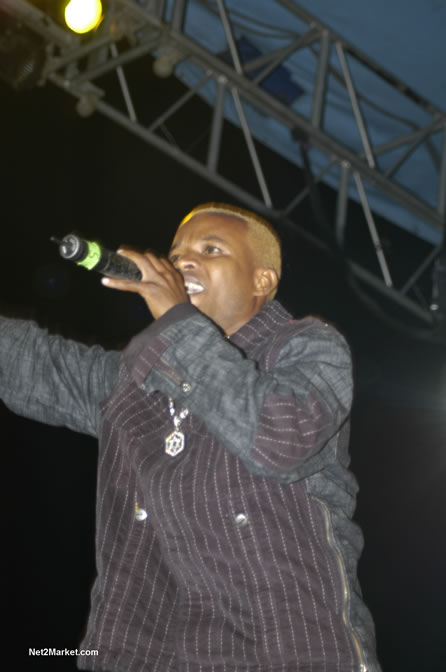 Terry Linen @  Rebel Salute 2005 - Saturday, January 15 2005 - Venue:Port Kaiser Sports Club, St. Elizabeth - Negril Travel Guide, Negril Jamaica WI - http://www.negriltravelguide.com - info@negriltravelguide.com...!