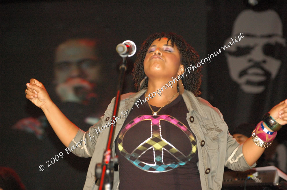 Damian 'Jr. Gong' Marley & NAS @ Reggae Sumfest 2009 - International Night 2 - Reggae Sumfest 2009,Catherine Hall, Montego Bay, St. James, Jamaica W.I. - Saturaday, July 25, 2009 - Reggae Sumfest 2009, July 19 - 25, 2009 - Photographs by Net2Market.com - Barry J. Hough Sr. Photojournalist/Photograper - Photographs taken with a Nikon D70, D100, or D300 - Negril Travel Guide, Negril Jamaica WI - http://www.negriltravelguide.com - info@negriltravelguide.com...!