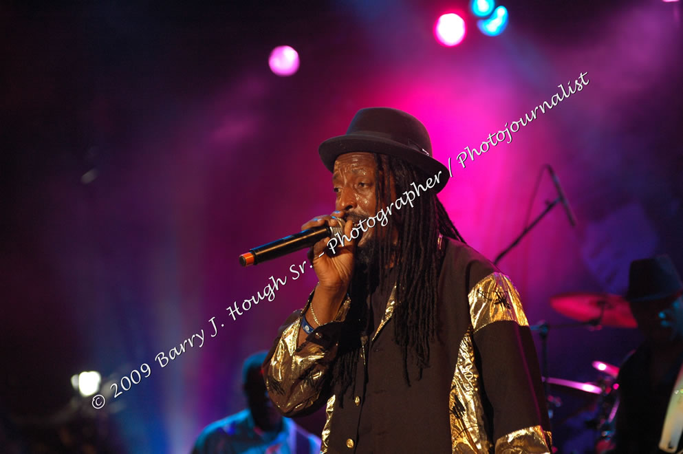 Mackie Conscious  @ Reggae Sumfest 2009 - International Night 2 - Reggae Sumfest 2009,Catherine Hall, Montego Bay, St. James, Jamaica W.I. - Saturaday, July 25, 2009 - Reggae Sumfest 2009, July 19 - 25, 2009 - Photographs by Net2Market.com - Barry J. Hough Sr. Photojournalist/Photograper - Photographs taken with a Nikon D70, D100, or D300 - Negril Travel Guide, Negril Jamaica WI - http://www.negriltravelguide.com - info@negriltravelguide.com...!