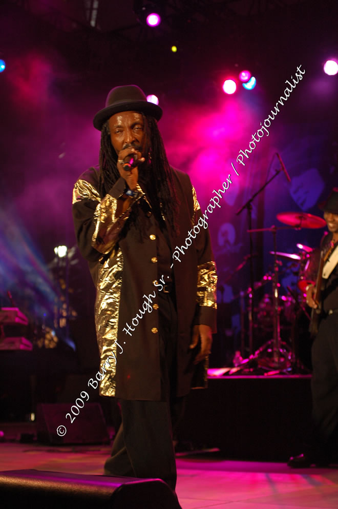 Mackie Conscious  @ Reggae Sumfest 2009 - International Night 2 - Reggae Sumfest 2009,Catherine Hall, Montego Bay, St. James, Jamaica W.I. - Saturaday, July 25, 2009 - Reggae Sumfest 2009, July 19 - 25, 2009 - Photographs by Net2Market.com - Barry J. Hough Sr. Photojournalist/Photograper - Photographs taken with a Nikon D70, D100, or D300 - Negril Travel Guide, Negril Jamaica WI - http://www.negriltravelguide.com - info@negriltravelguide.com...!