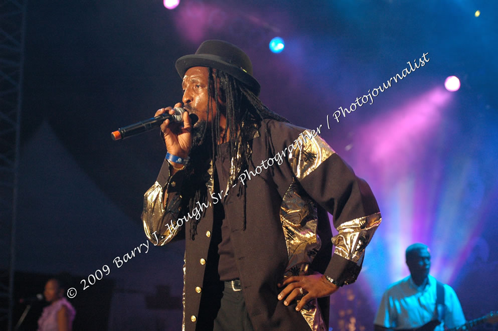 Mackie Conscious  @ Reggae Sumfest 2009 - International Night 2 - Reggae Sumfest 2009,Catherine Hall, Montego Bay, St. James, Jamaica W.I. - Saturaday, July 25, 2009 - Reggae Sumfest 2009, July 19 - 25, 2009 - Photographs by Net2Market.com - Barry J. Hough Sr. Photojournalist/Photograper - Photographs taken with a Nikon D70, D100, or D300 - Negril Travel Guide, Negril Jamaica WI - http://www.negriltravelguide.com - info@negriltravelguide.com...!