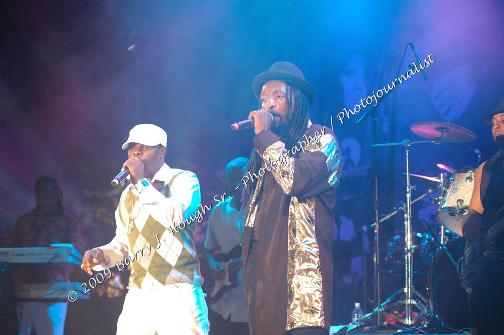 Mackie Conscious  @ Reggae Sumfest 2009 - International Night 2 - Reggae Sumfest 2009,Catherine Hall, Montego Bay, St. James, Jamaica W.I. - Saturaday, July 25, 2009 - Reggae Sumfest 2009, July 19 - 25, 2009 - Photographs by Net2Market.com - Barry J. Hough Sr. Photojournalist/Photograper - Photographs taken with a Nikon D70, D100, or D300 - Negril Travel Guide, Negril Jamaica WI - http://www.negriltravelguide.com - info@negriltravelguide.com...!